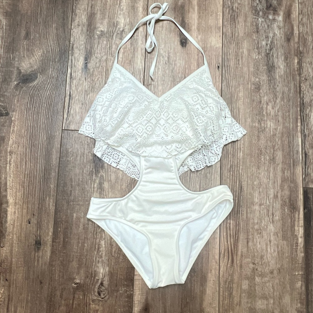 LA Hearts by PacSun one piece swimsuit